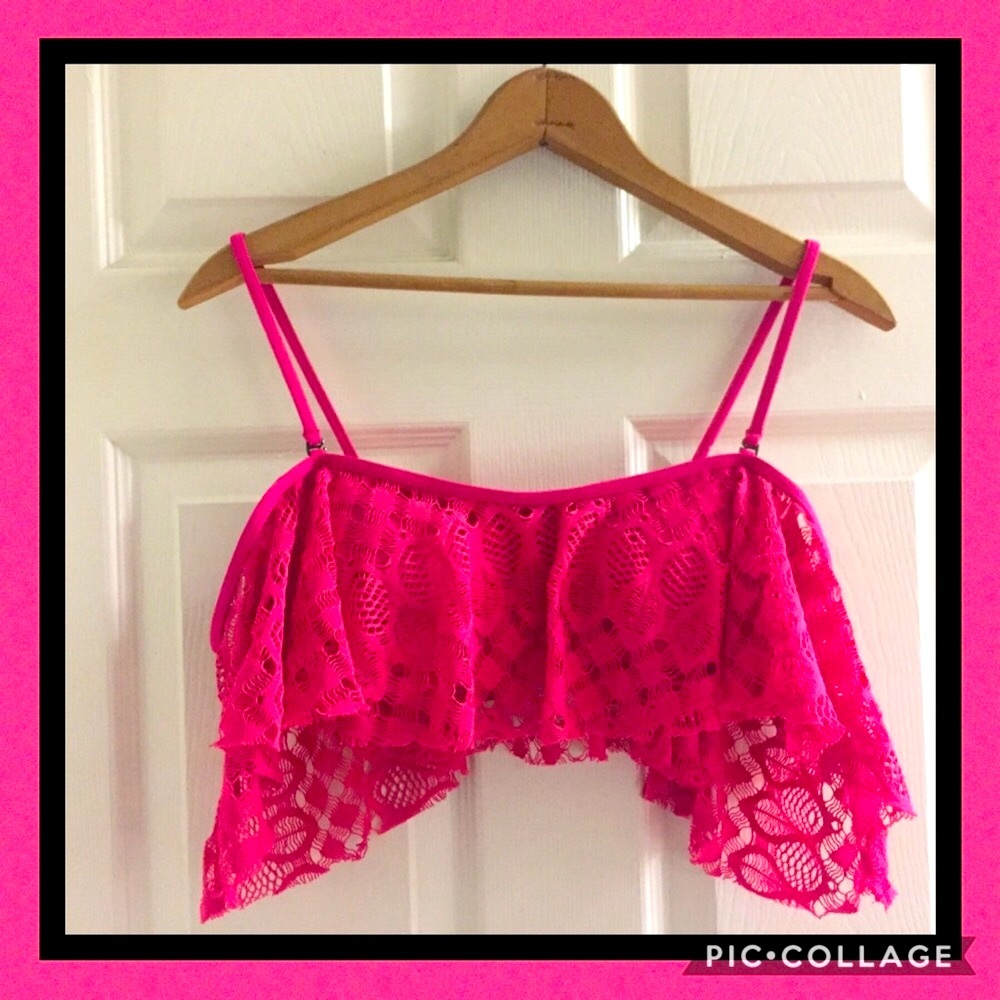 BARBIE PINK! 💕 flirty HOT pink KENNETH COLE swim-top!